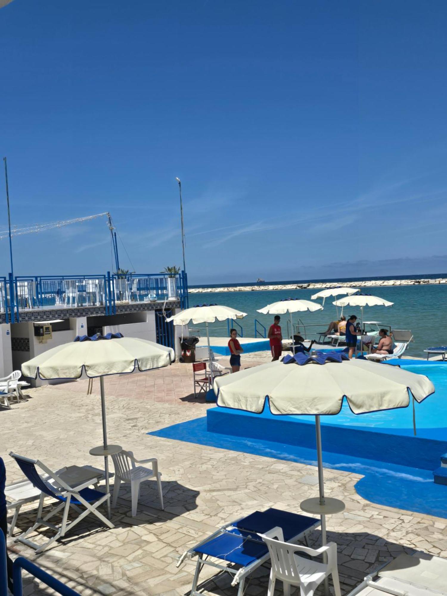 Ponte Sul Mare Hotel Bari Kültér fotó