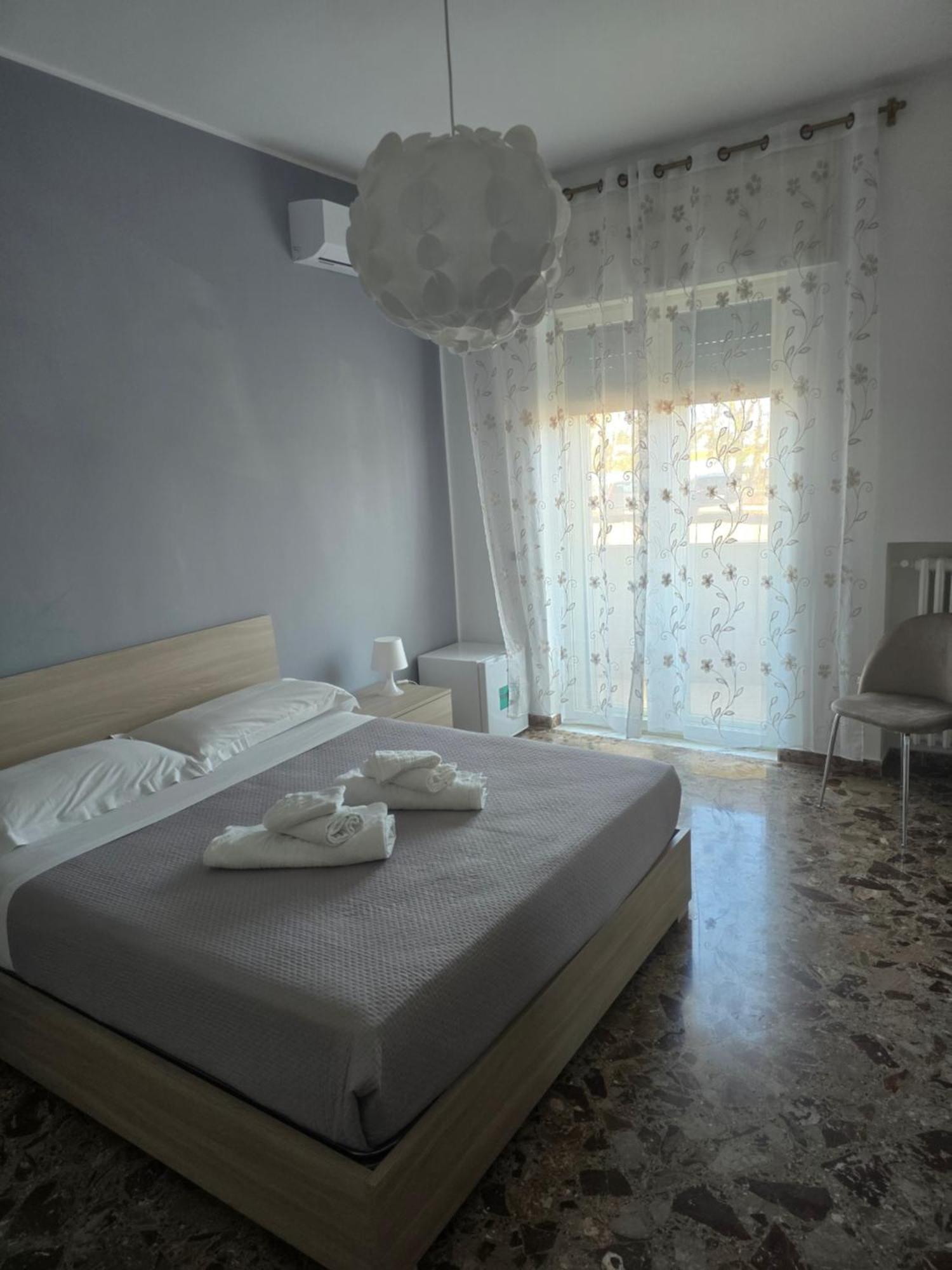 Ponte Sul Mare Hotel Bari Kültér fotó